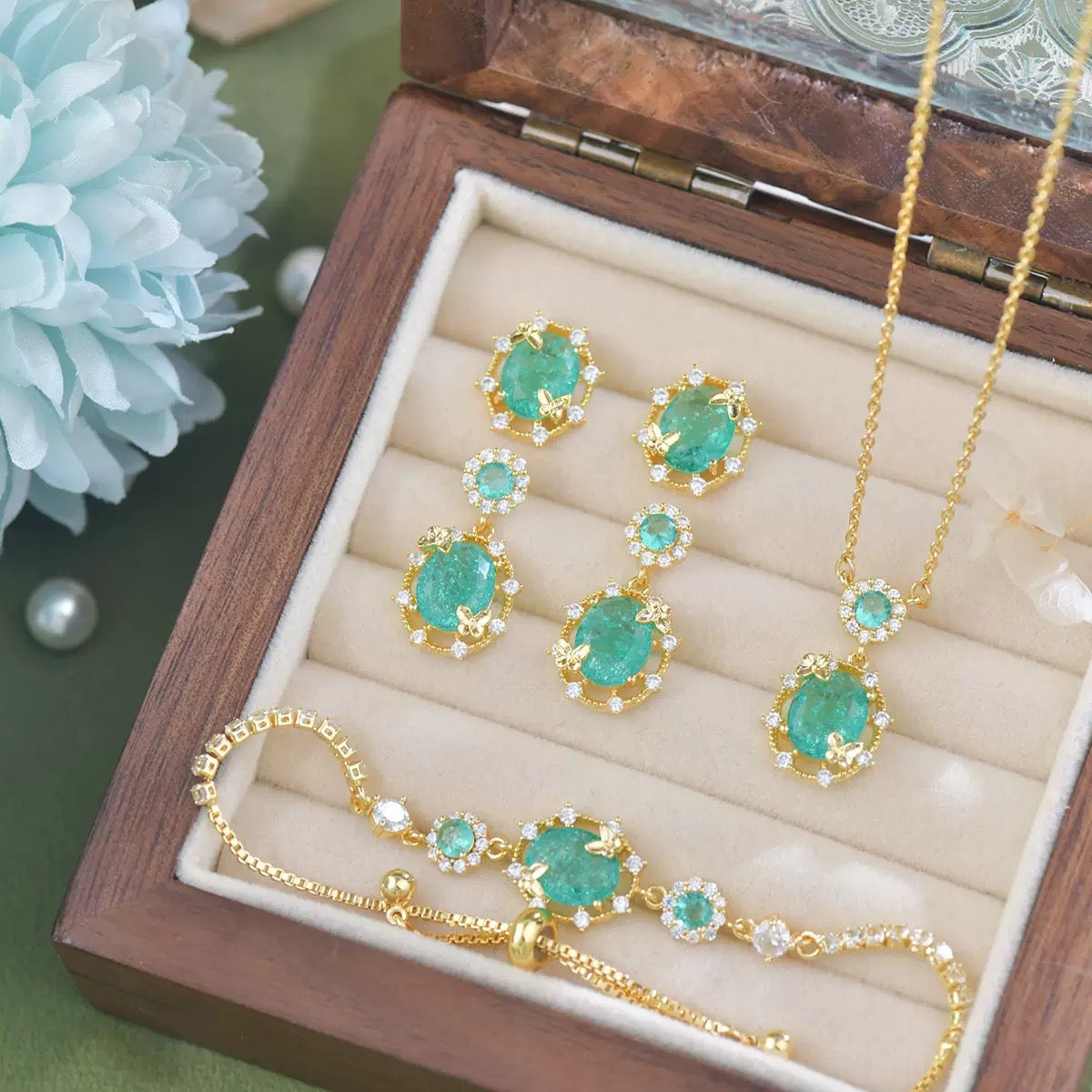 Turquoise Royal Style Jewelry Set