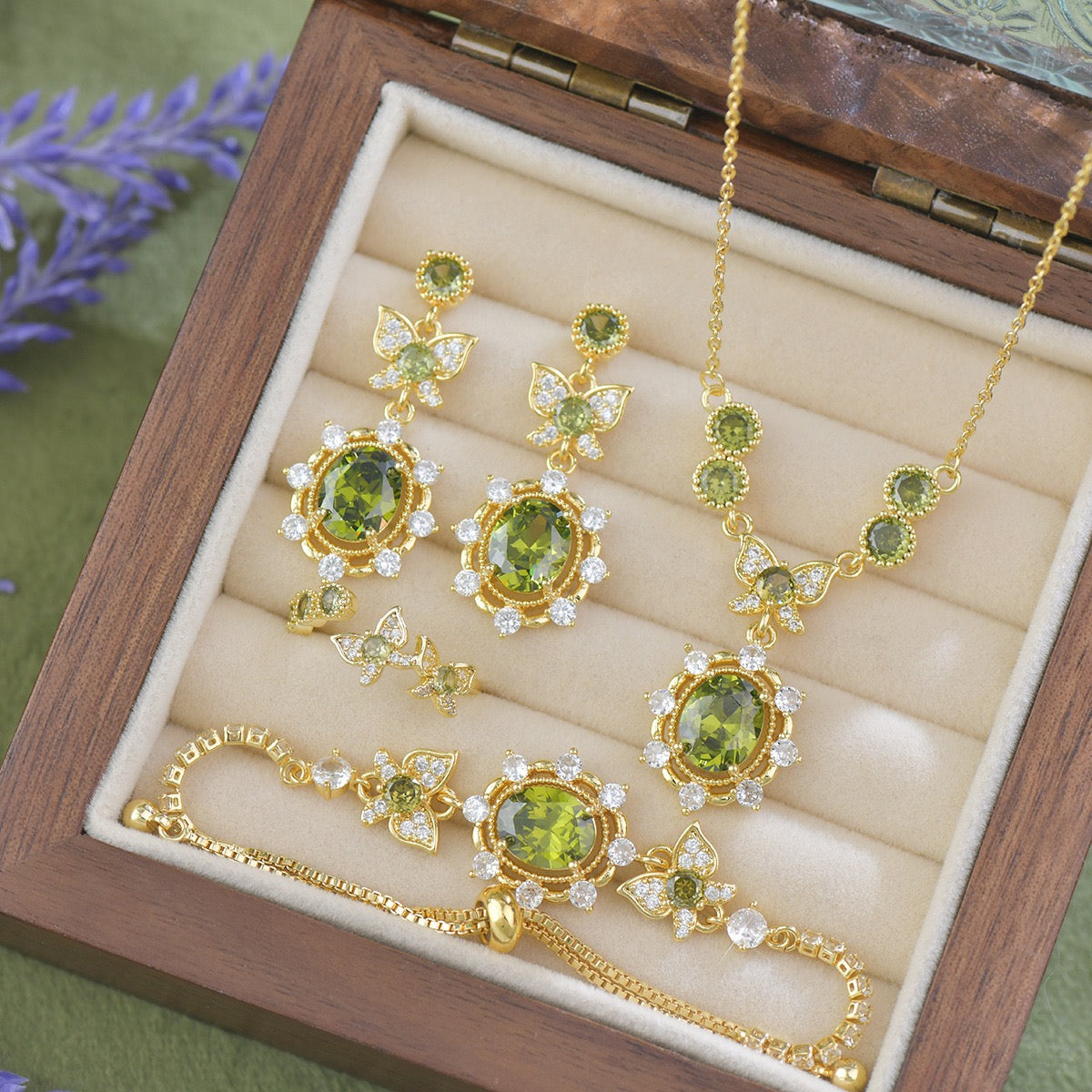 Green Butterfly Style Jewelry Set