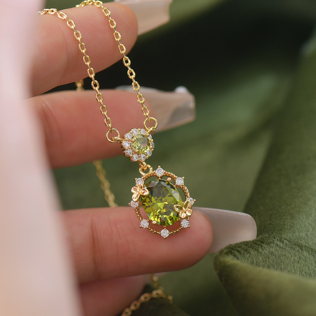 Green Royal Style Jewelry Set