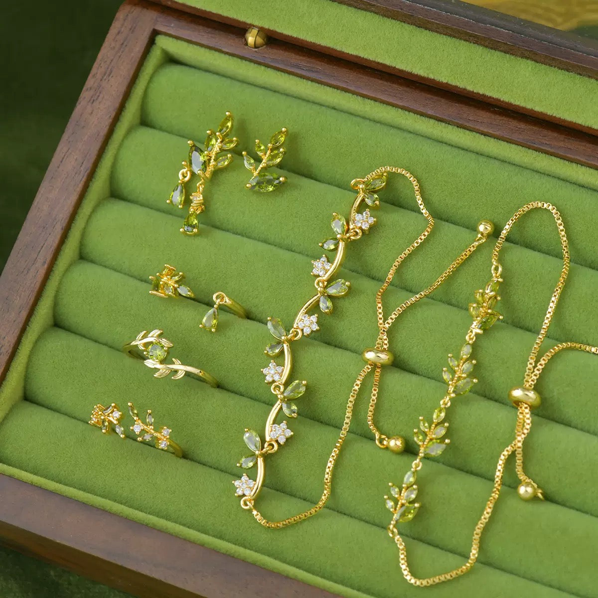 Green leaf Style Jewelry Set