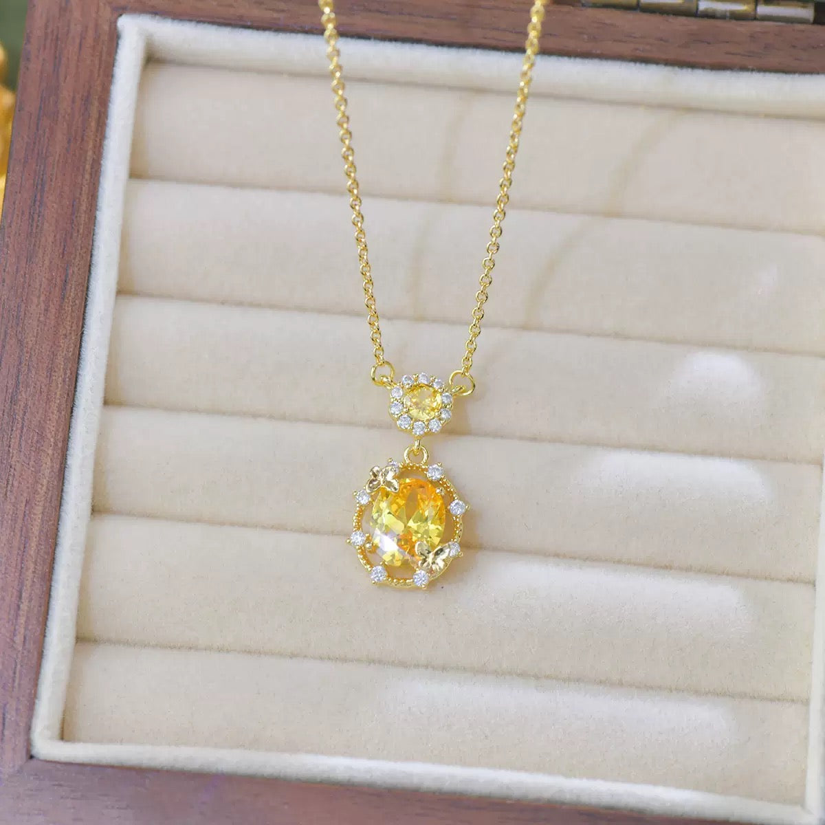 Yellow Royal Style Jewelry Set