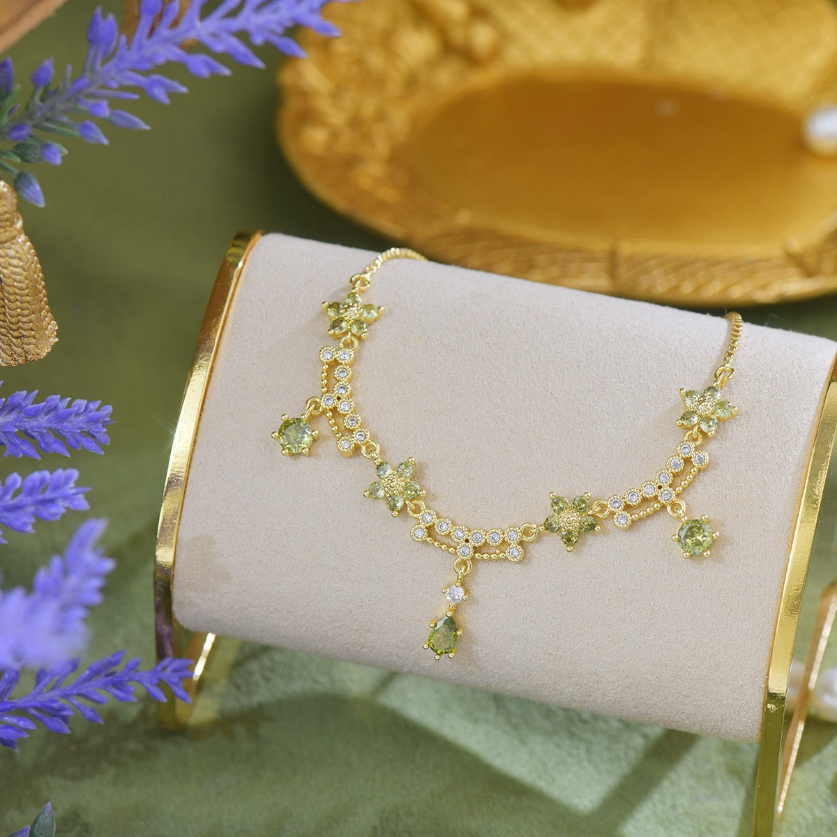 Royal Flower Bracelet