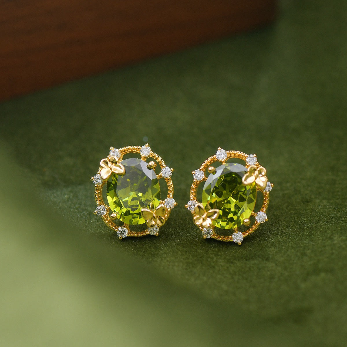 Green Royal Style Jewelry Set